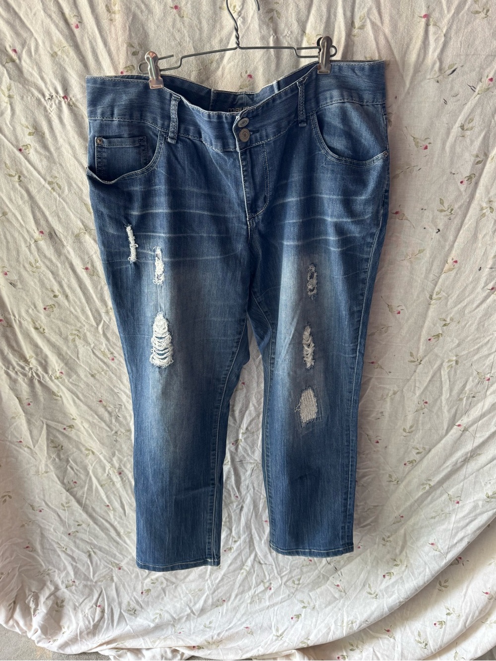 Maurices Distressed Straight Leg Women's Jeans in Blue